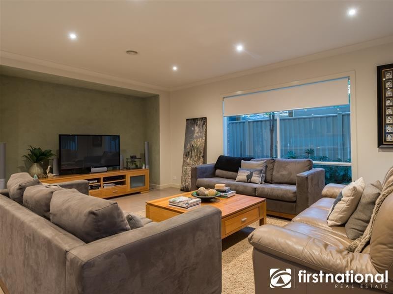 22 Kilburn Place, Pakenham VIC 3810