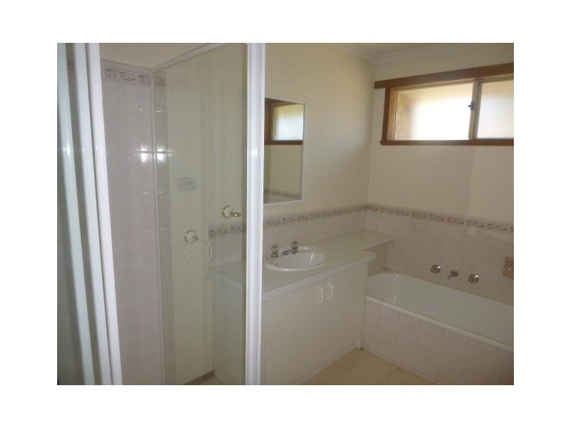 1 Pater Close, Narre Warren VIC 3805