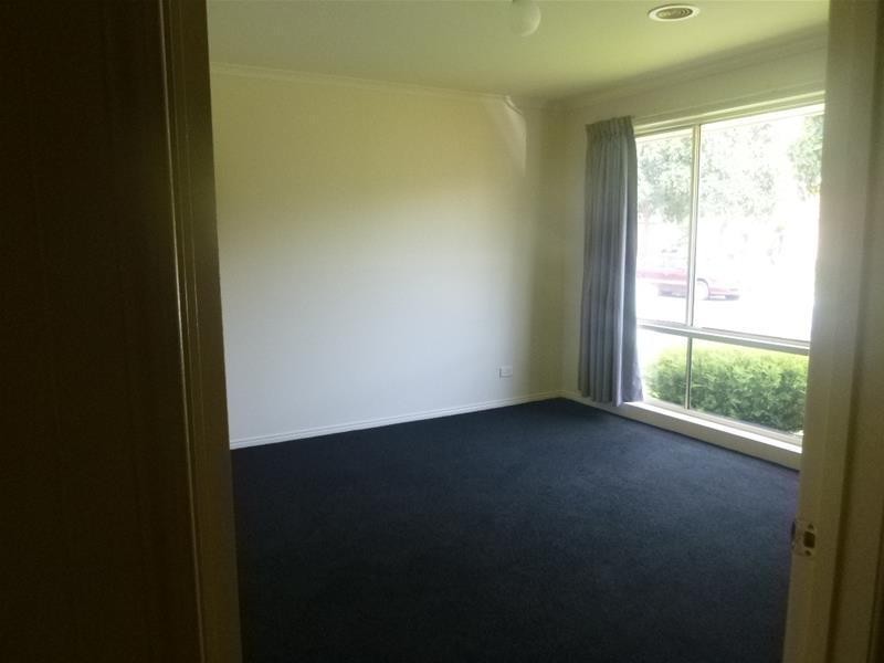 20 Spring Circuit, Pakenham VIC 3810