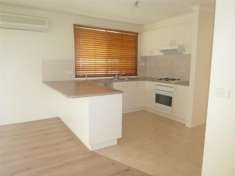 20 Spring Circuit, Pakenham VIC 3810