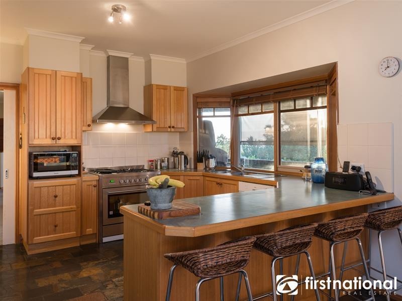 53 Highland Drive, Pakenham VIC 3810
