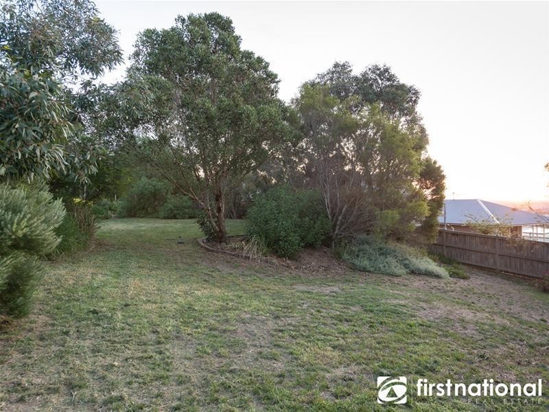 53 Highland Drive, Pakenham VIC 3810
