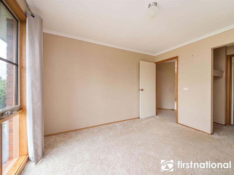 27 Lauren Drive, Hampton Park VIC 3976