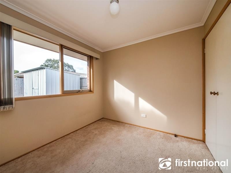 27 Lauren Drive, Hampton Park VIC 3976