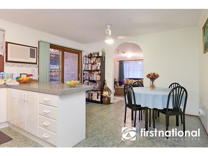 4 Simon Drive, Pakenham VIC 3810