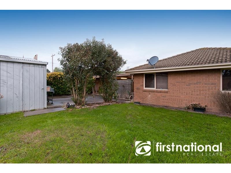 4 Simon Drive, Pakenham VIC 3810
