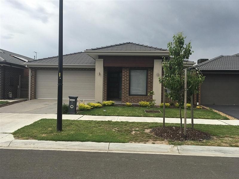 13 Dana Street, Officer VIC 3809