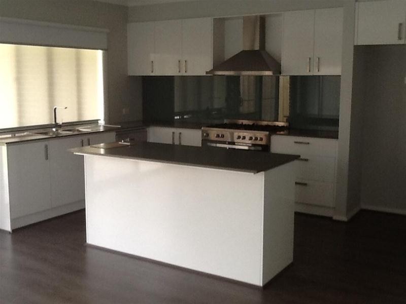 13 Dana Street, Officer VIC 3809