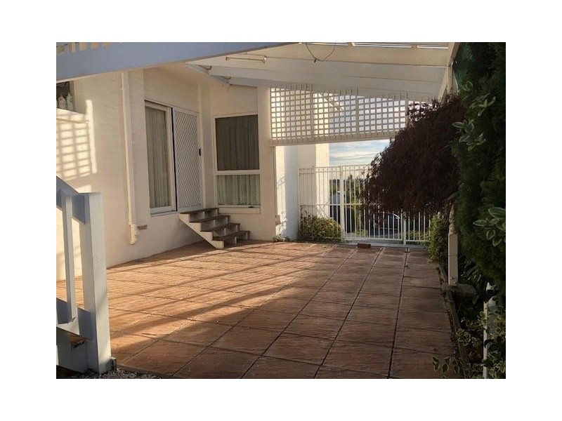 45 Lawrence Drive, Berwick VIC 3806