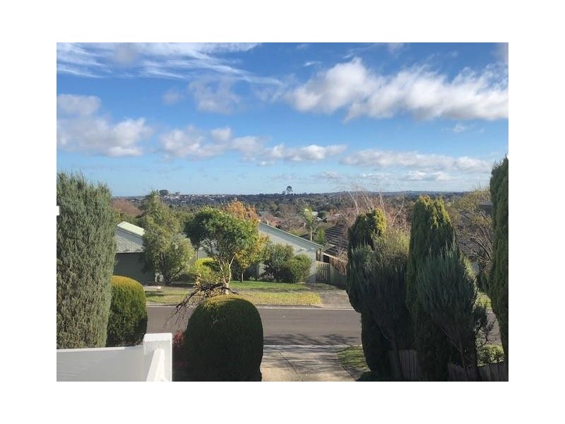 45 Lawrence Drive, Berwick VIC 3806