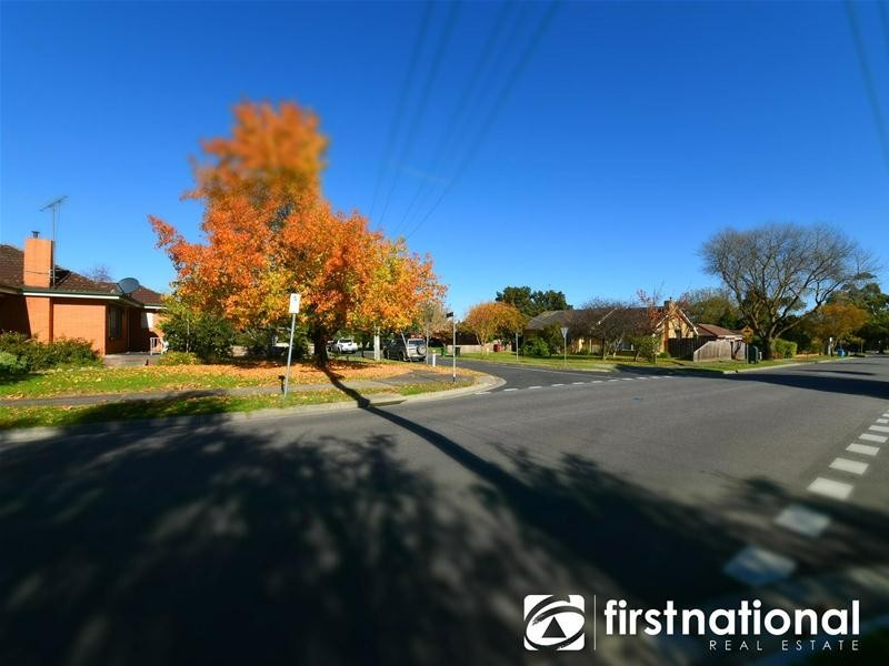 1 Evan  Street, Berwick VIC 3806