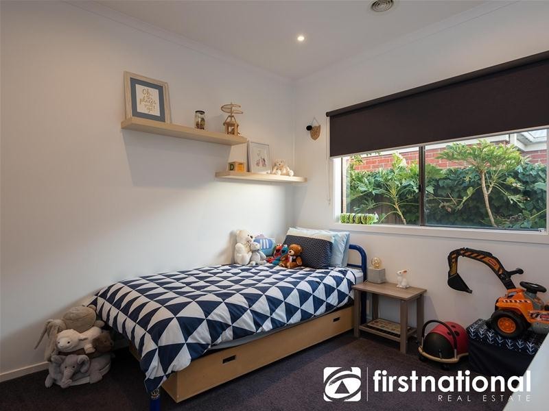 24 Nature Avenue, Officer VIC 3809