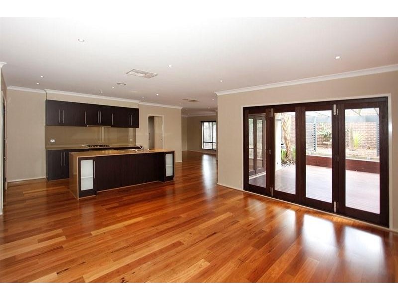 24 Chase Boulevard, Berwick VIC 3806