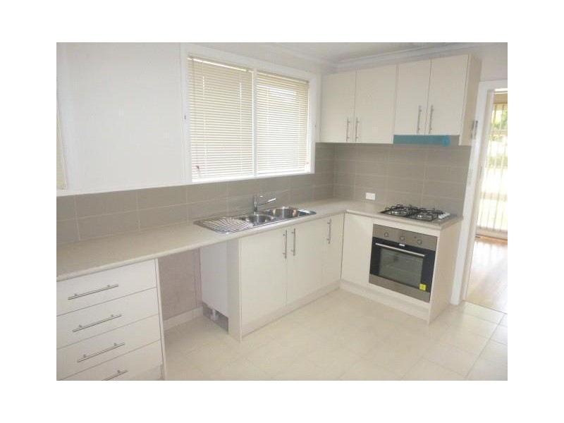 24 Westleigh Crescent, Narre Warren VIC 3805