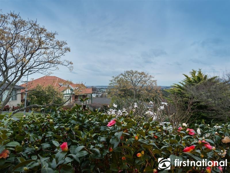 2 Biralee Court, Berwick VIC 3806