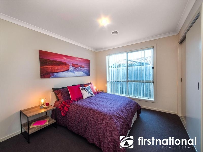 5 Alapont Close, Pakenham VIC 3810