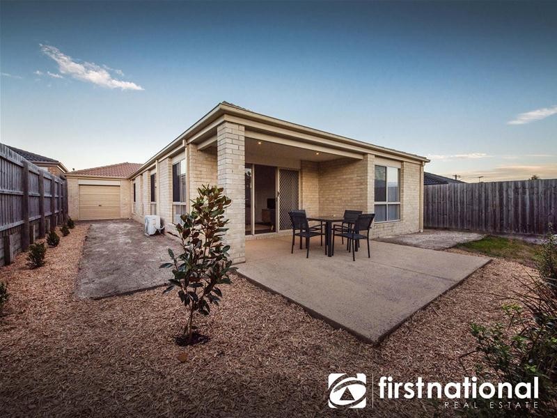 5 Alapont Close, Pakenham VIC 3810