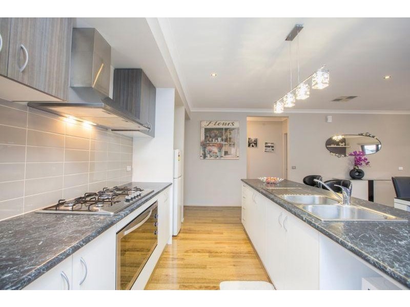 76 Selandra Boulevard, Clyde North VIC 3978