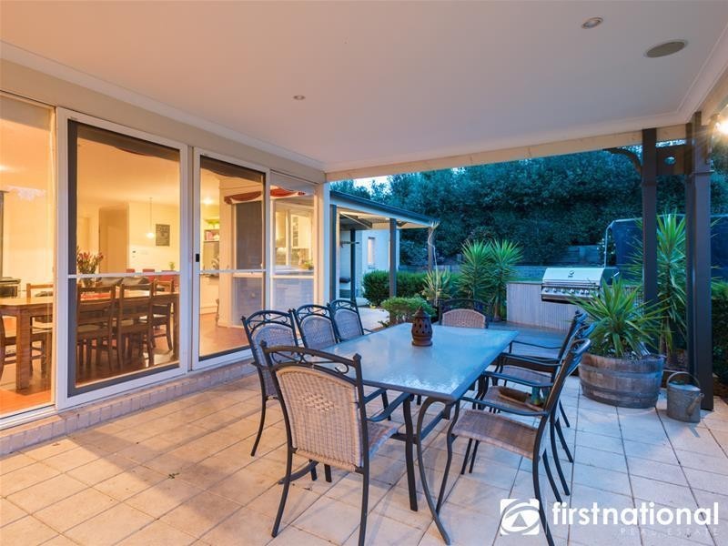 14-16 Cloverfield Close, Berwick VIC 3806