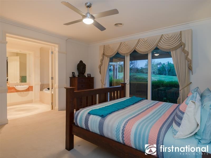 14-16 Cloverfield Close, Berwick VIC 3806