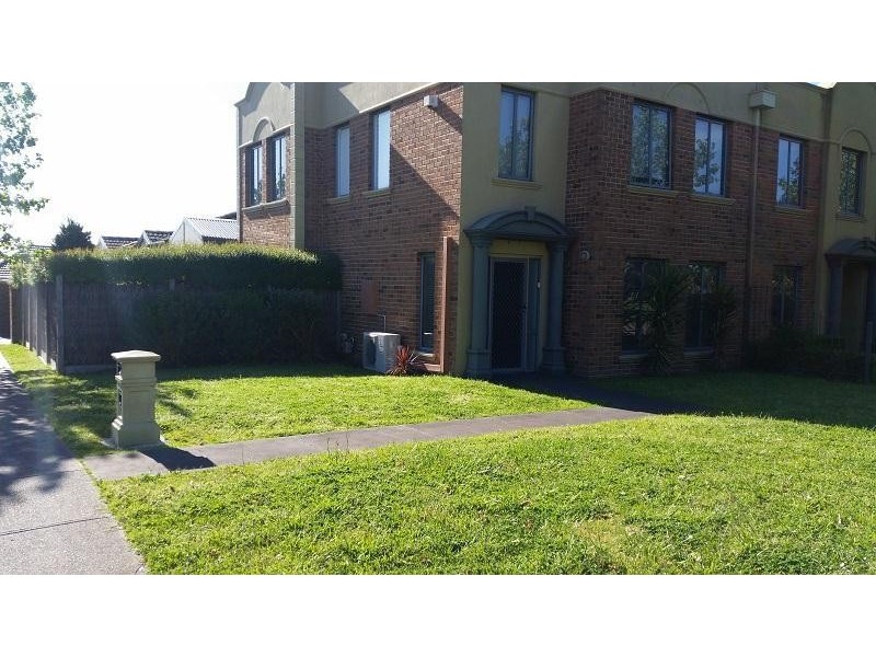 1 Cropton Place, Narre Warren South VIC 3805