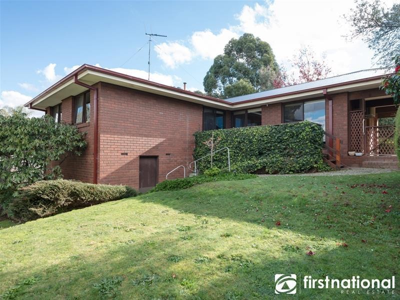 3 Outlook Drive, Berwick VIC 3806