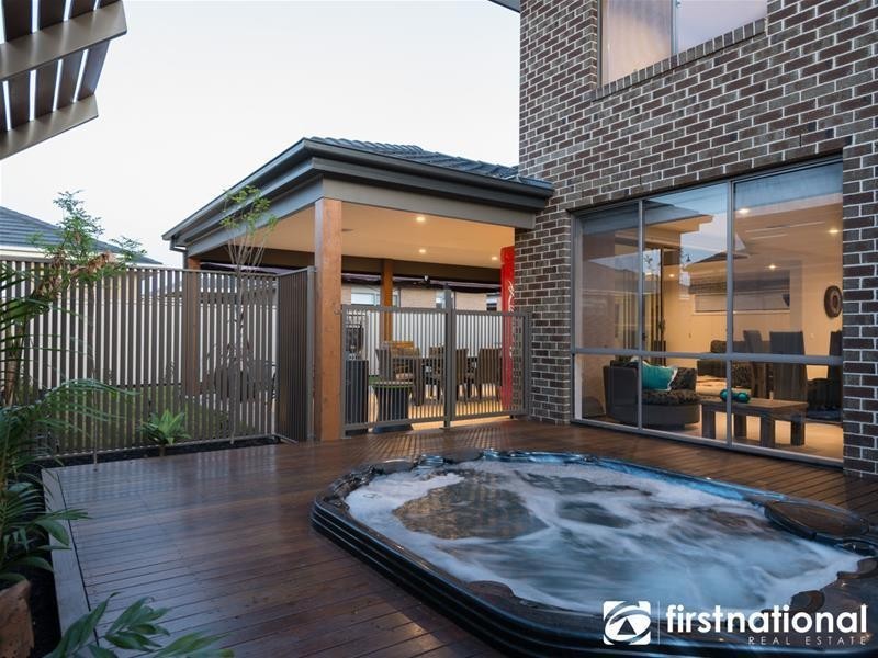 4 Bintara Close, Pakenham VIC 3810