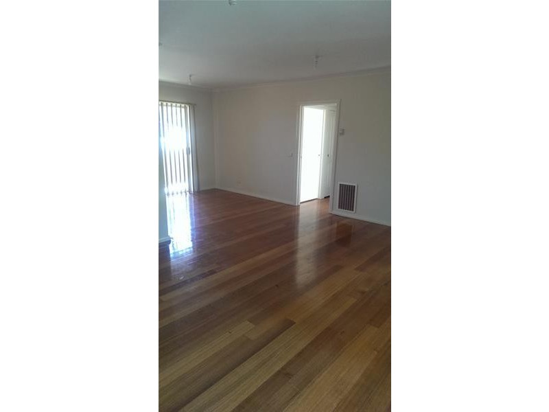 2/56 Amber Crescent, Narre Warren VIC 3805