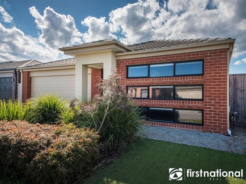 5 Markbeech Crescent, Officer VIC 3809