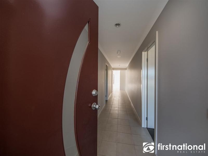 5 Markbeech Crescent, Officer VIC 3809