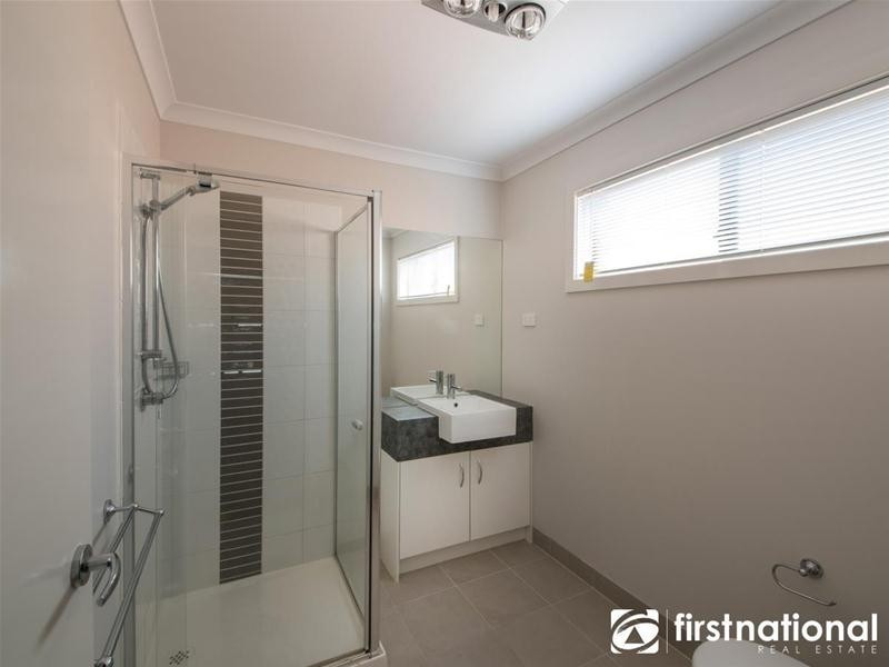 5 Markbeech Crescent, Officer VIC 3809