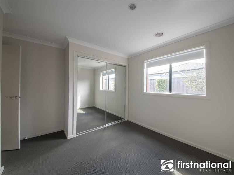 5 Markbeech Crescent, Officer VIC 3809