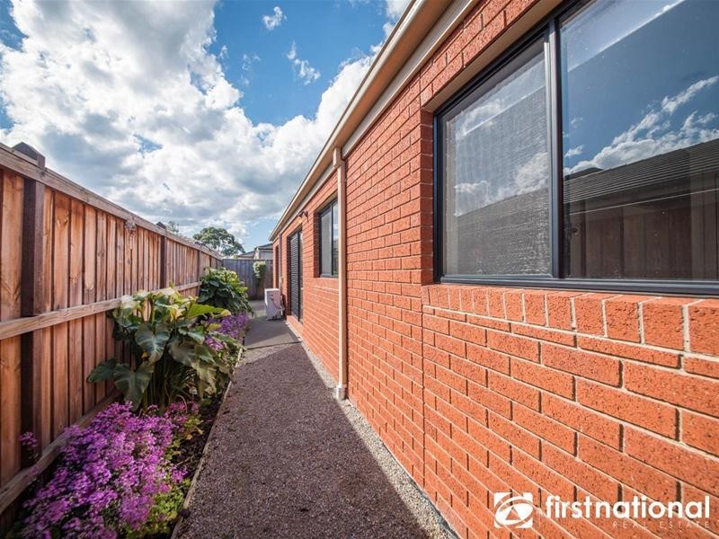 5 Markbeech Crescent, Officer VIC 3809