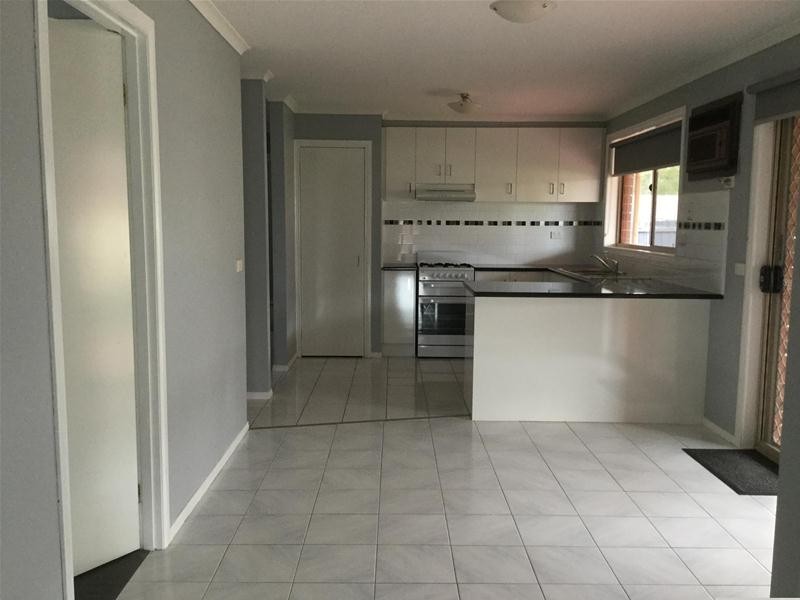 27 Maria Crescent, Pakenham VIC 3810