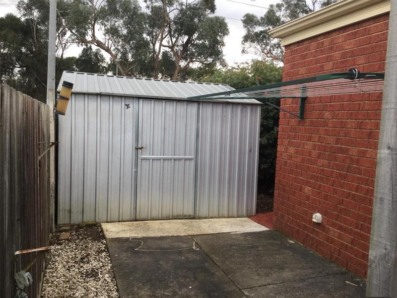 27 Maria Crescent, Pakenham VIC 3810