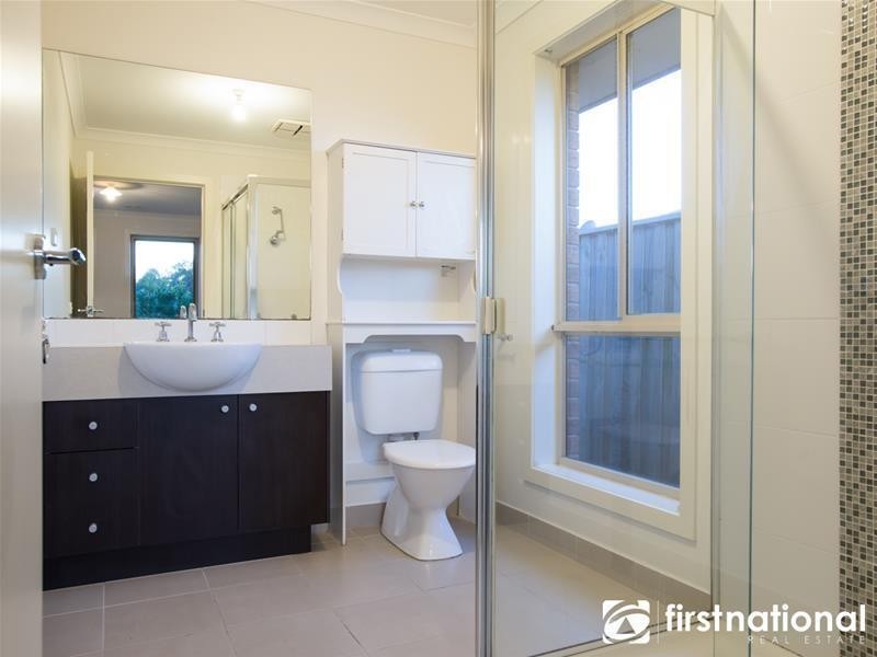 4 Melrose Street, Pakenham VIC 3810