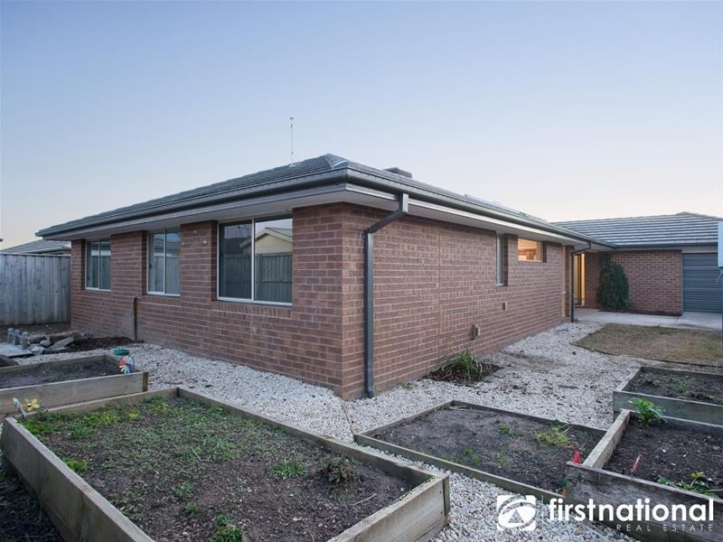 4 Melrose Street, Pakenham VIC 3810