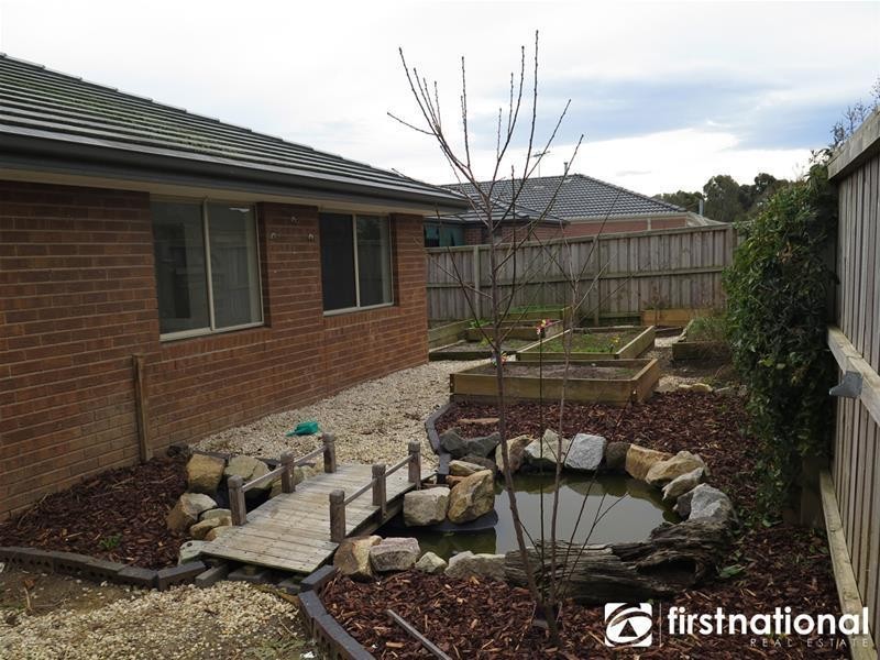 4 Melrose Street, Pakenham VIC 3810