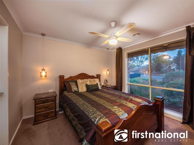 27 Balmoral Way, Pakenham VIC 3810