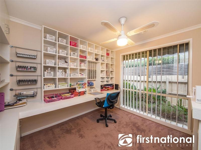 27 Balmoral Way, Pakenham VIC 3810