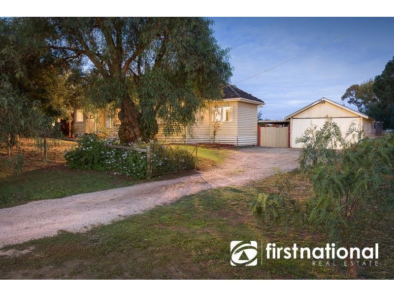 18 Dixons Road, Cardinia VIC 3978