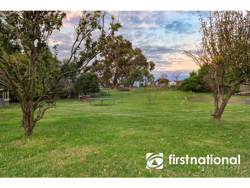 18 Dixons Road, Cardinia VIC 3978