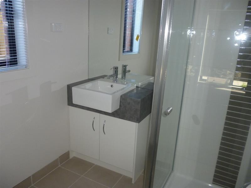 76 Fallingwater Drive, Pakenham VIC 3810