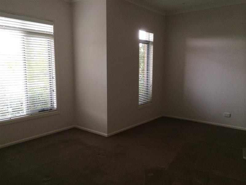 7 Kindred Avenue, Cranbourne North VIC 3977