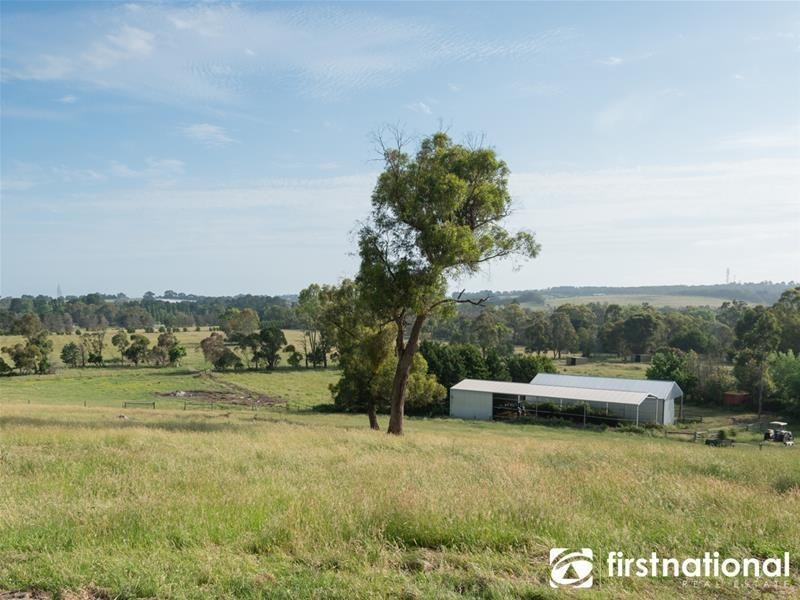 230 Garfield North Road, Garfield North VIC 3814