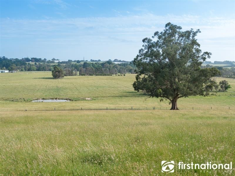 230 Garfield North Road, Garfield North VIC 3814