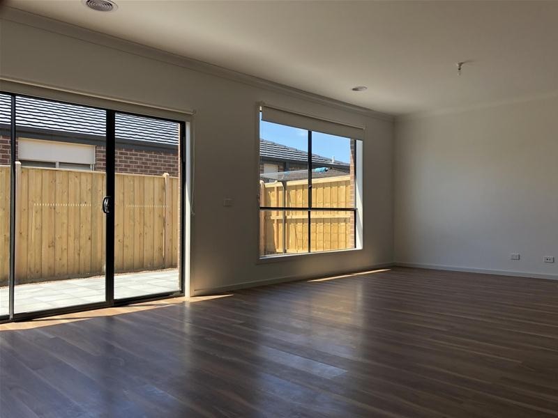 31 Fairweather Parade, Officer VIC 3809