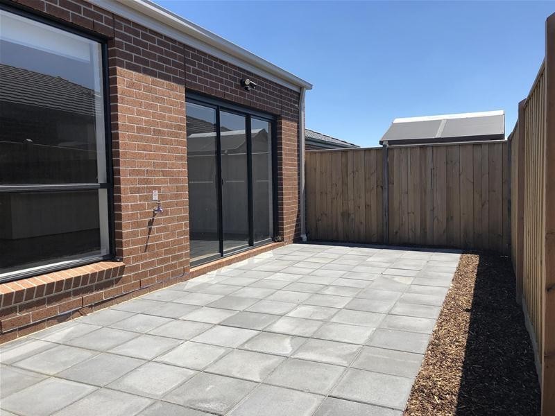 31 Fairweather Parade, Officer VIC 3809