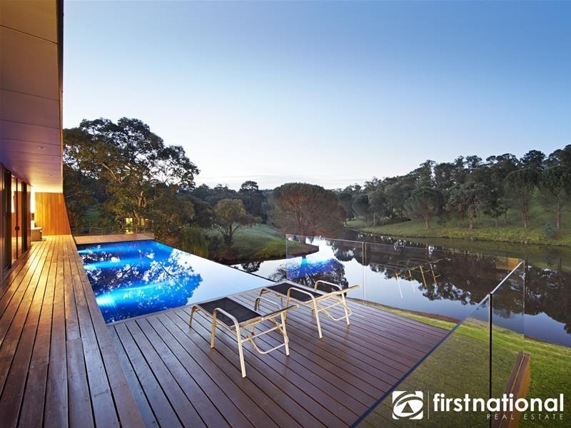 10 Boundary Road, Narre Warren East VIC 3804