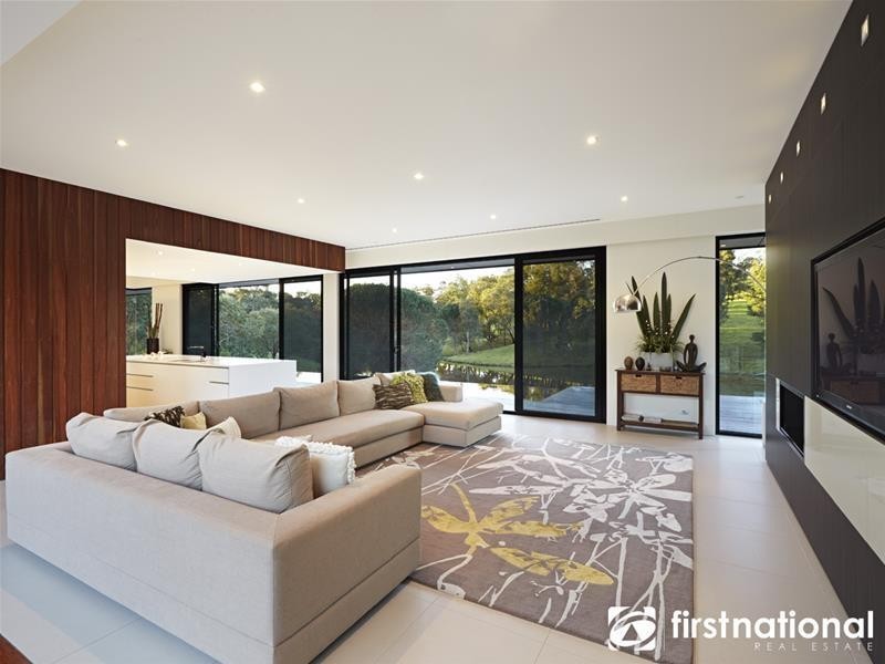 10 Boundary Road, Narre Warren East VIC 3804